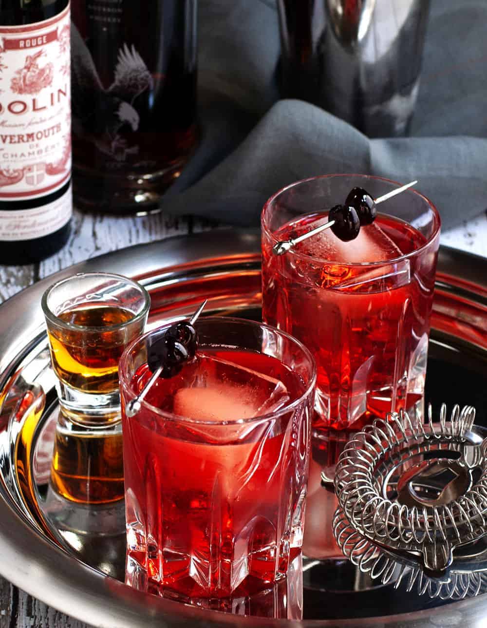 Boulevardier Cocktail Recipe - Pinch and Swirl