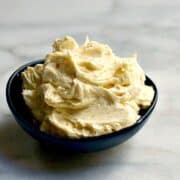 Fluffy Vanilla Buttercream Frosting