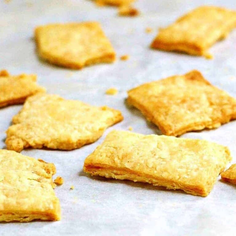 Pie Crust Crackers Pinch and Swirl