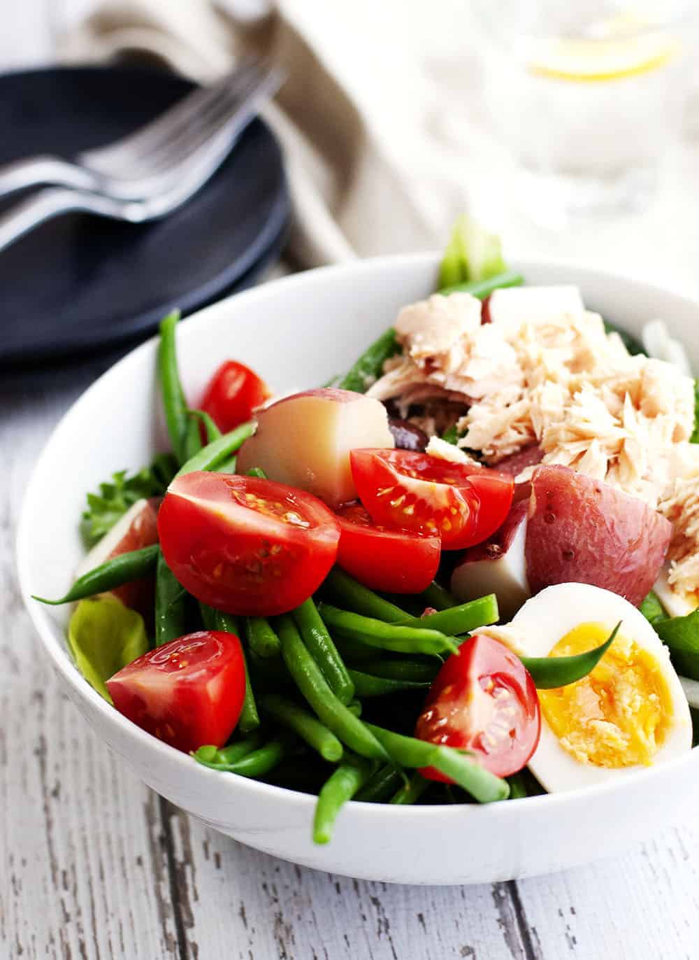 Easy and Delicious Nicoise Salad - Pinch and Swirl