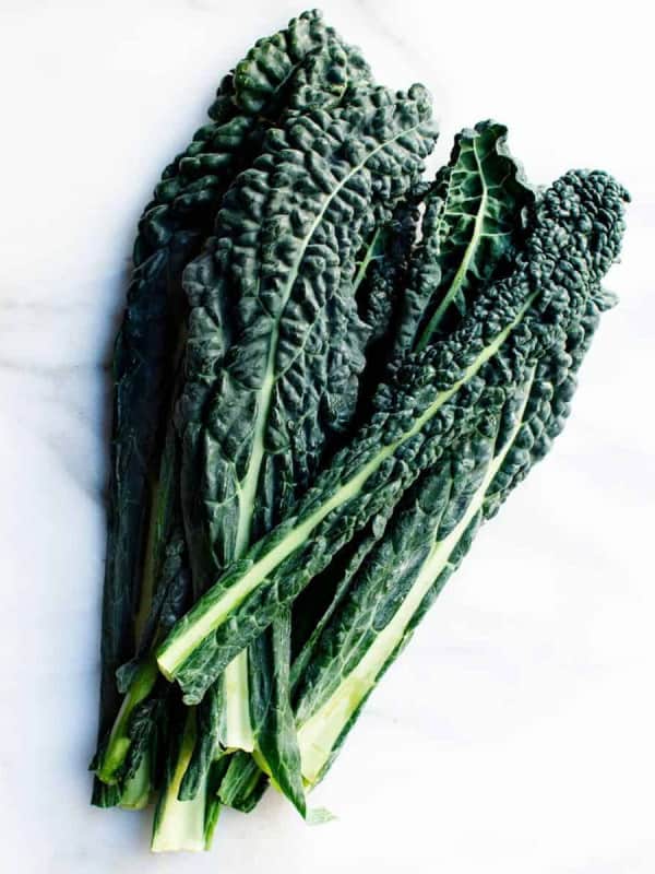 bunch of lacinato kale