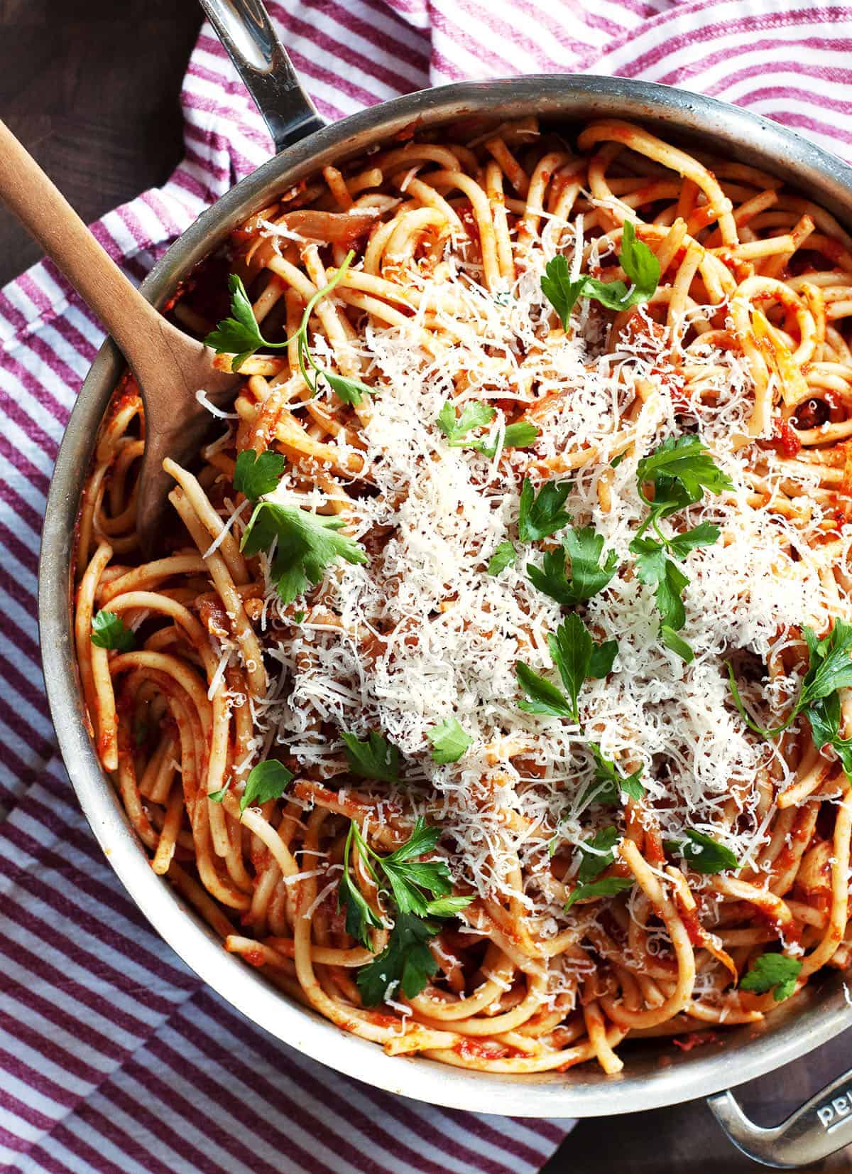 Easy Bucatini all'Amatriciana - Pinch and Swirl