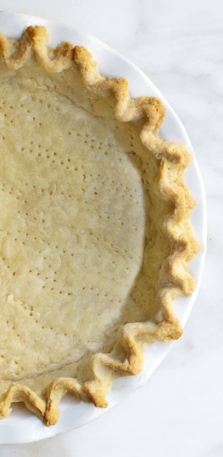 Lard Pie Crust (Ultra flaky and flavorful!) - Pinch and Swirl