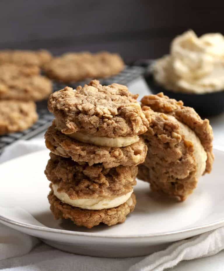 Oatmeal Sandwich Cookies with Vanilla Buttercream Pinch and Swirl