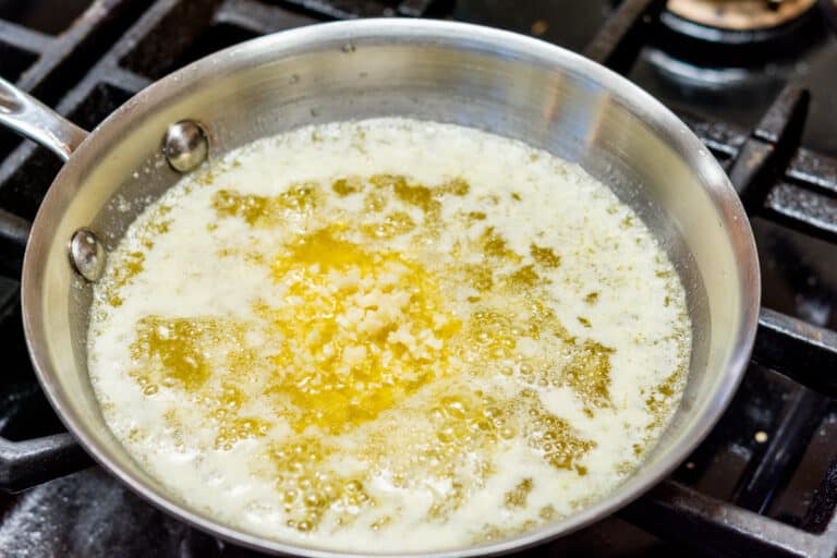 Lemon Garlic Butter Sauce (Made in 7 Minutes!) Pinch and Swirl