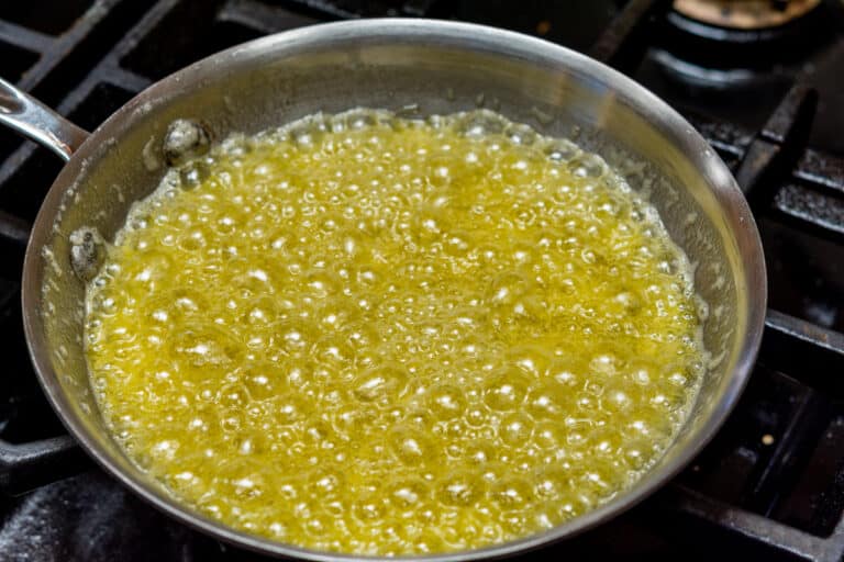 Lemon Garlic Butter Sauce (Made in 7 Minutes!) Pinch and Swirl