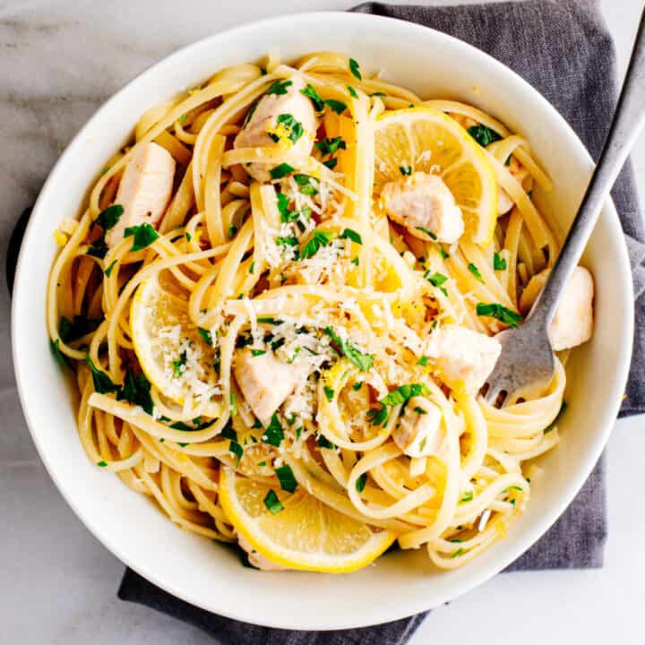 Lemon Garlic Chicken Pasta (30 minute meal!) Pinch and Swirl