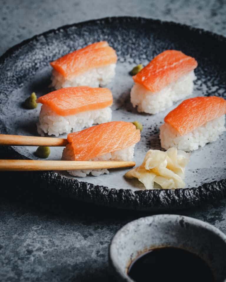 salmon-nigiri-recipe-with-step-by-step-video-and-photo-tutorial